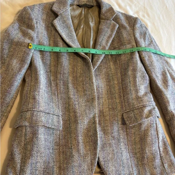 Women's Classic Gray Blazer - Picture 5 of 10